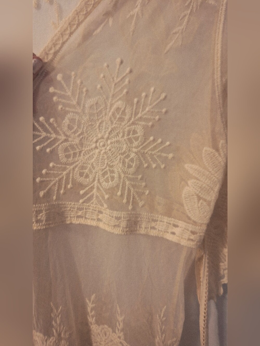 Cream Lace Kimono Robe - Picture 11 of 14